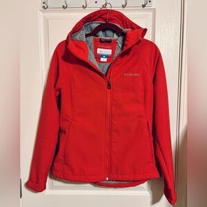 Columbia Windproof Jacket in Coral size medium
